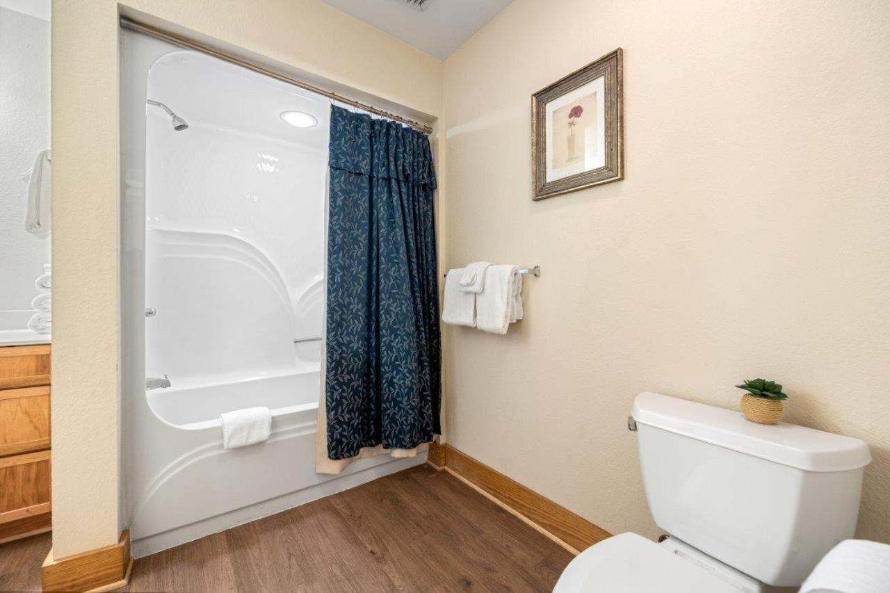 Poplar Point Unit 12e By Eden Crest * Pigeon Forge