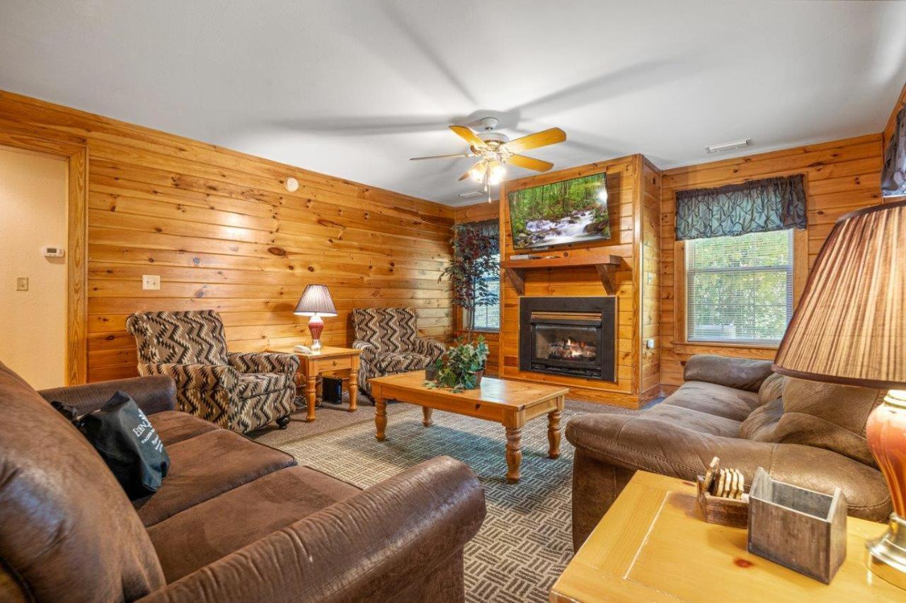 Poplar Point Unit 12e By Eden Crest