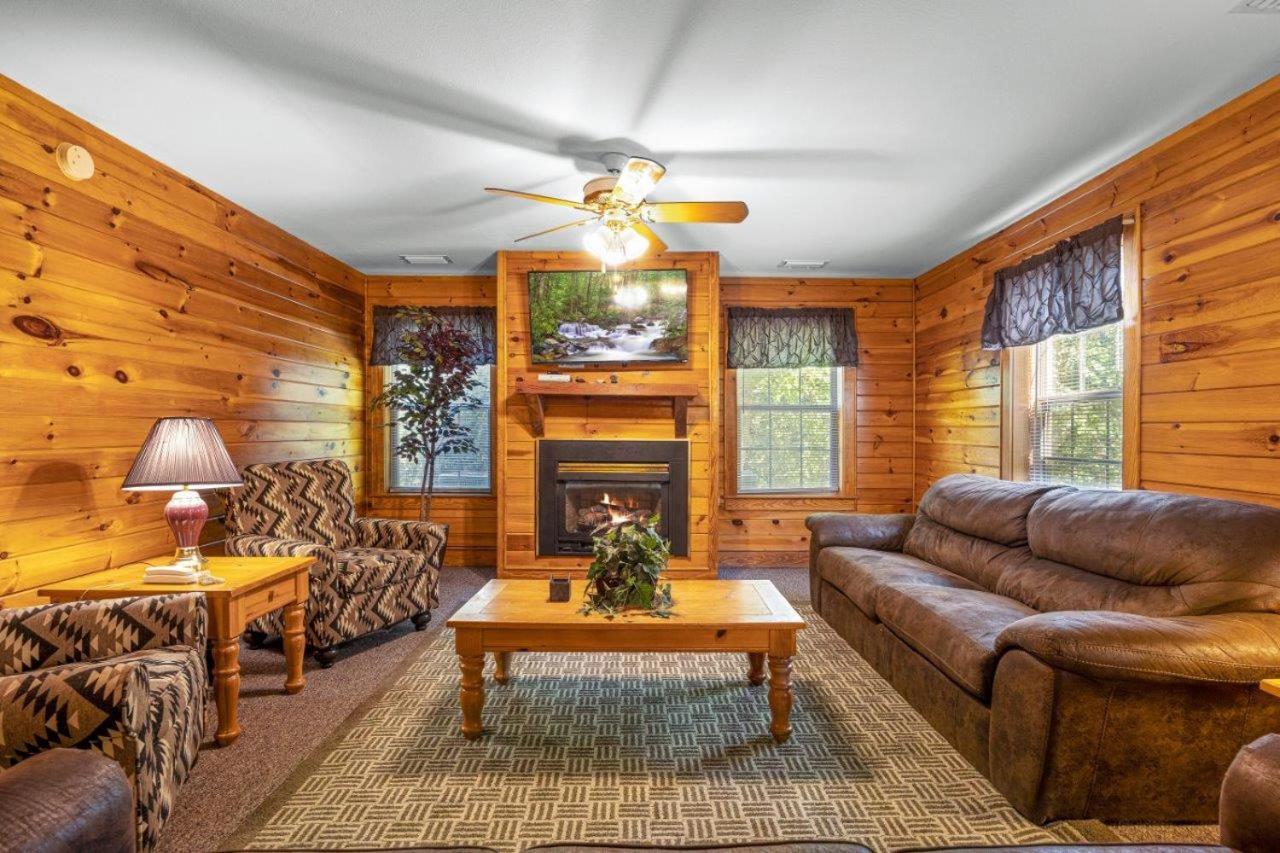 Poplar Point Unit 12e By Eden Crest