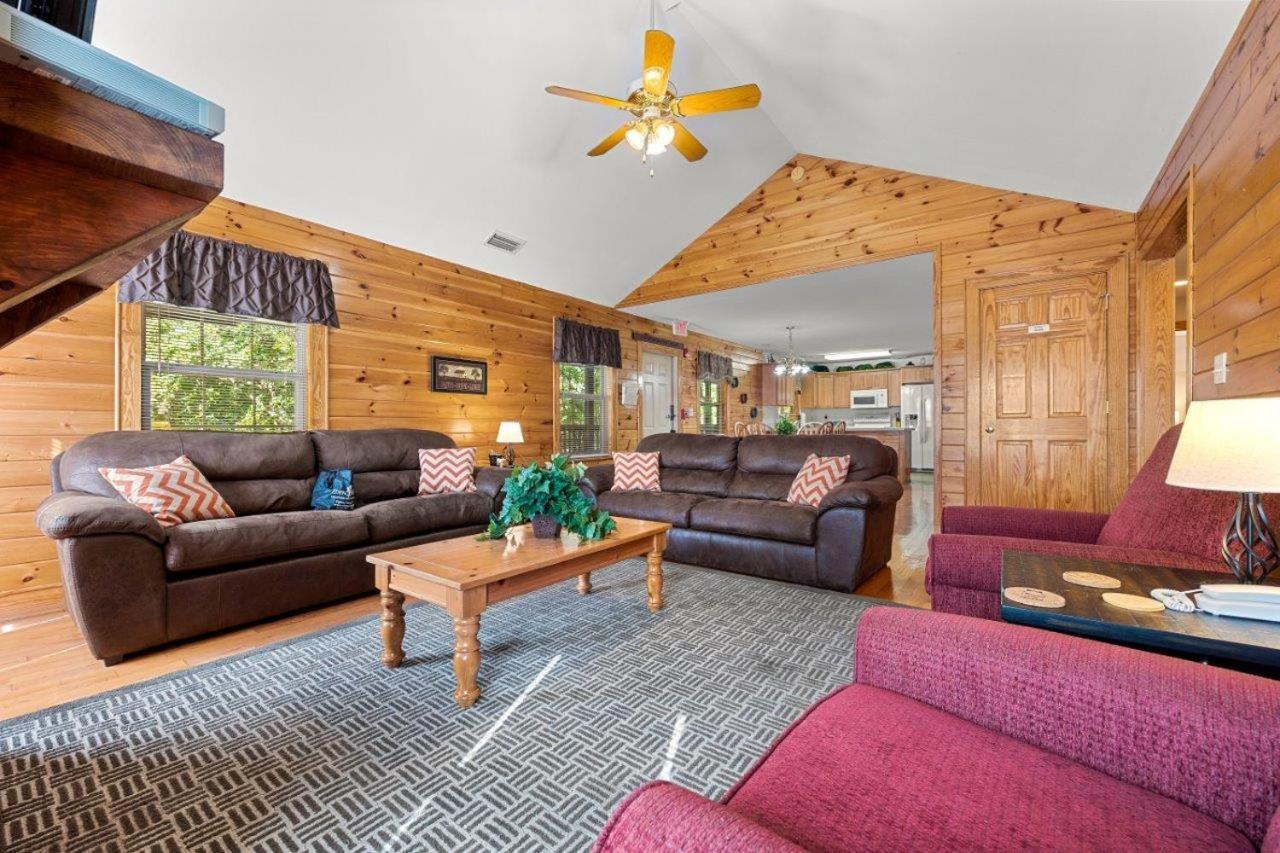 Poplar Point Unit 12b By Eden Crest * Pigeon Forge